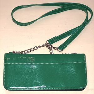 Green small patent leather shoulder strap purse